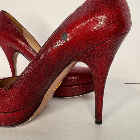 Prada Vtg Textured Red Black Leather Pumps Sz 39 Luxury Designer Chic Classic - Picture 6 of 11